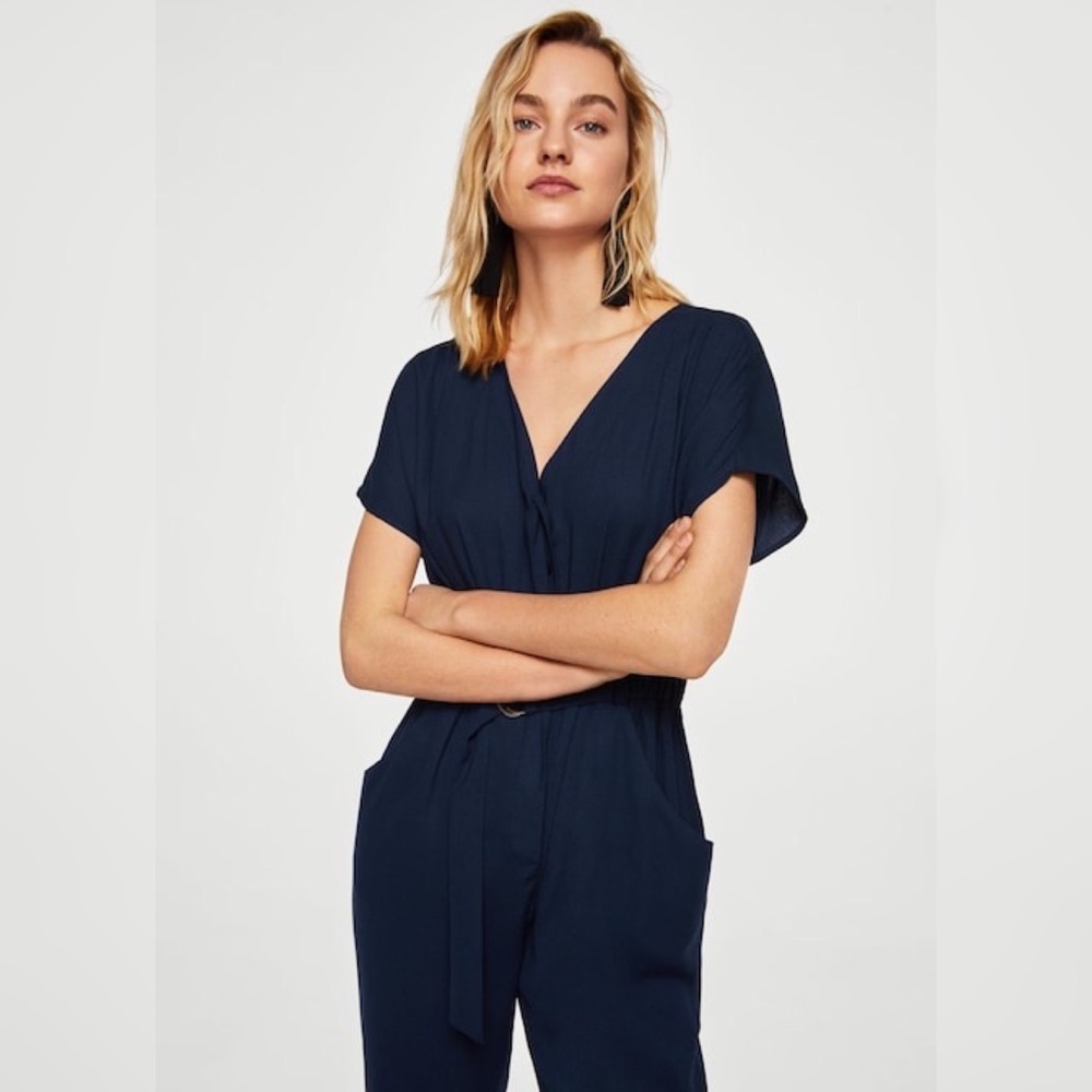 🌟 MANGO V-NECK CROPPED BELTED JUMPSUIT NWT 🌟 - Picture 3 of 5